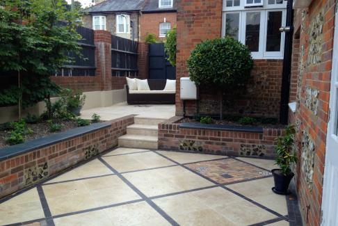 Courtyard Garden Design (Winchester, Hampshire)